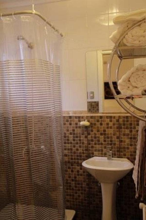 Innata Casa Hostal Пунта-Аренас Экстерьер фото